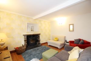 Lounge- click for photo gallery